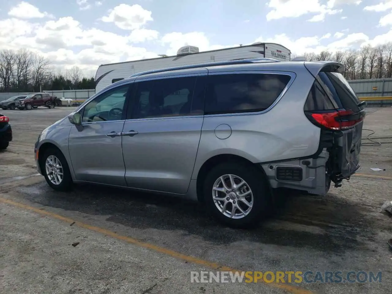 2 Photograph of a damaged car 2C4RC1BG3MR574988 CHRYSLER PACIFICA 2021