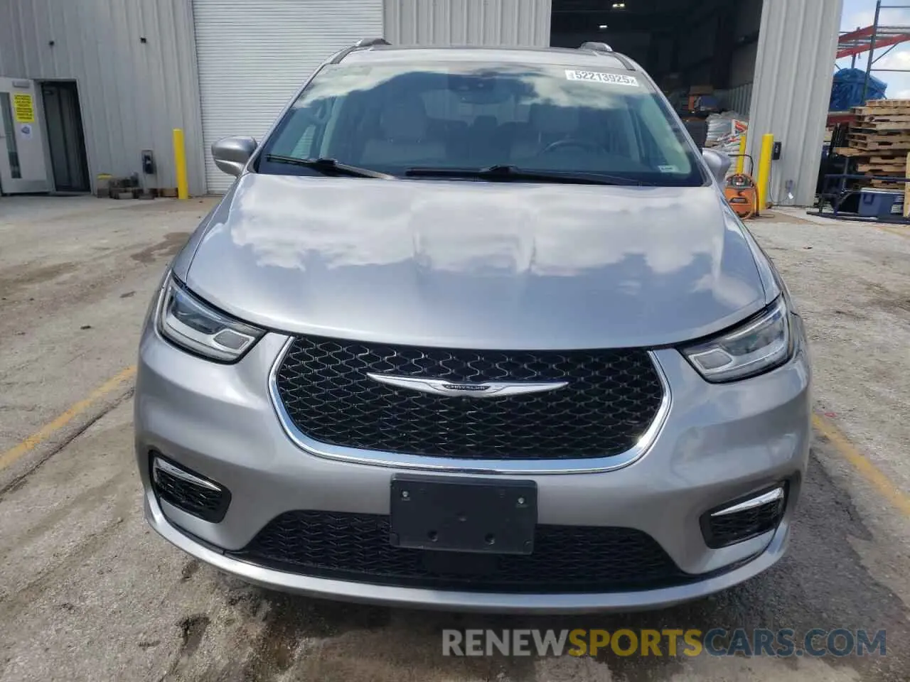 5 Photograph of a damaged car 2C4RC1BG3MR574988 CHRYSLER PACIFICA 2021