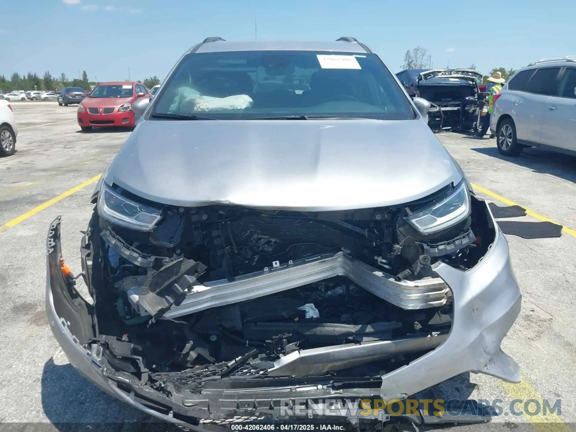 6 Фотография поврежденного автомобиля 2C4RC1BG3MR591256 CHRYSLER PACIFICA 2021