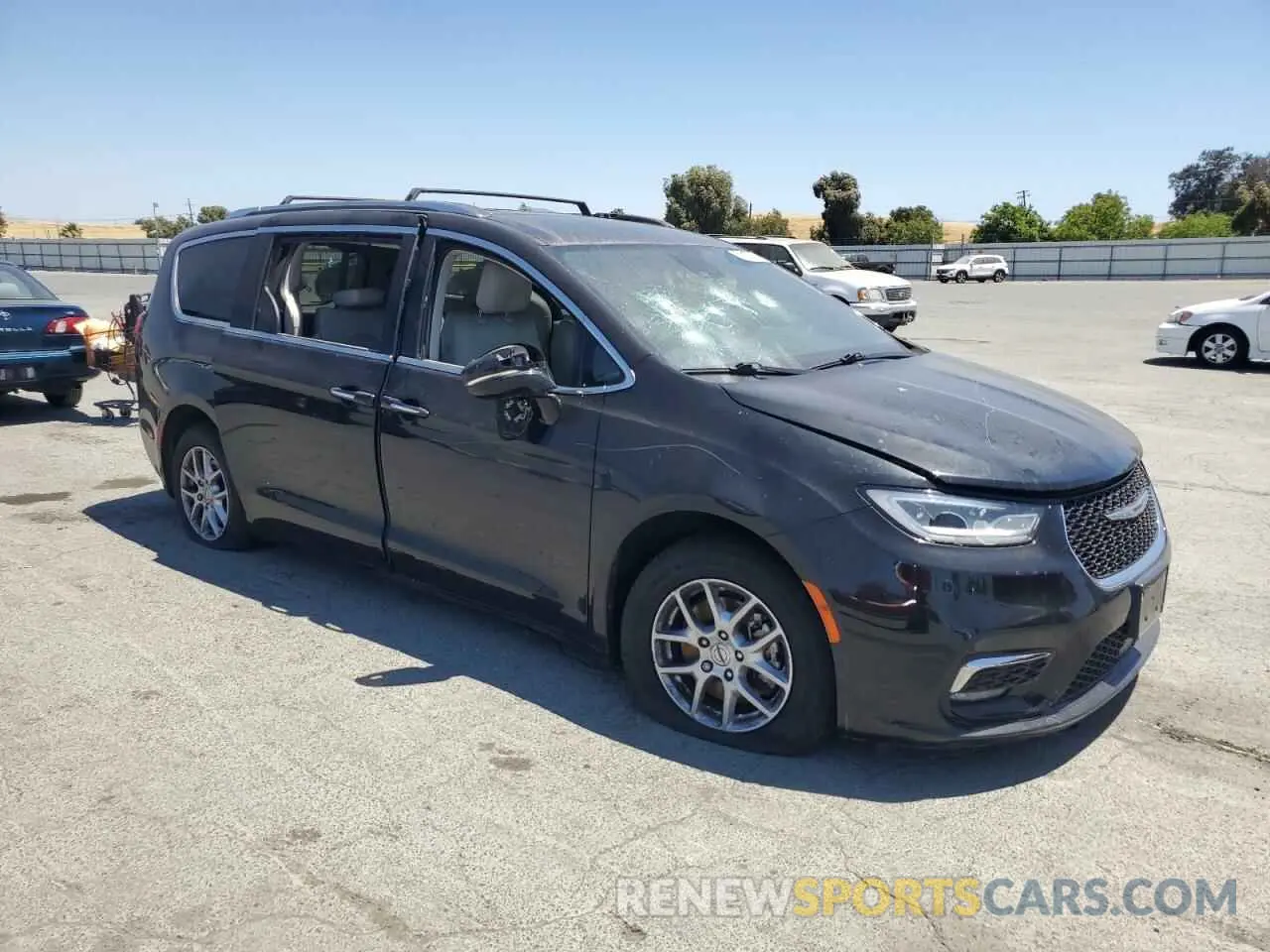 4 Photograph of a damaged car 2C4RC1BG5MR527753 CHRYSLER PACIFICA 2021