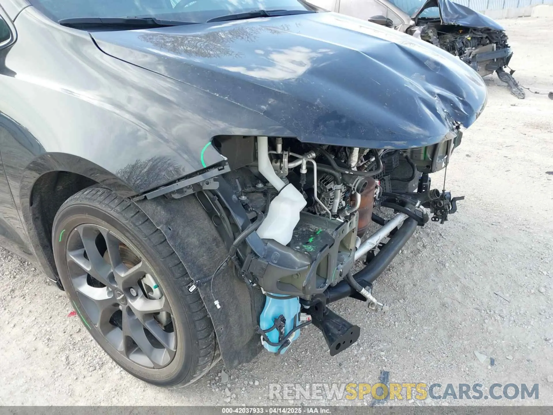 19 Фотография поврежденного автомобиля 2C4RC1BG5MR559795 CHRYSLER PACIFICA 2021