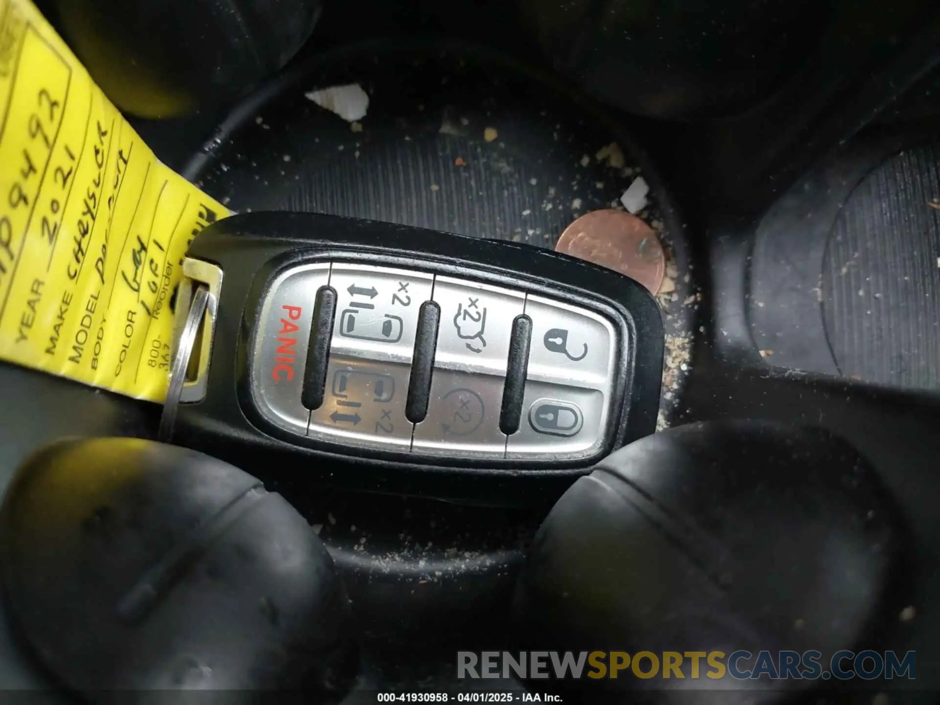 11 Photograph of a damaged car 2C4RC1BG6MR528734 CHRYSLER PACIFICA 2021