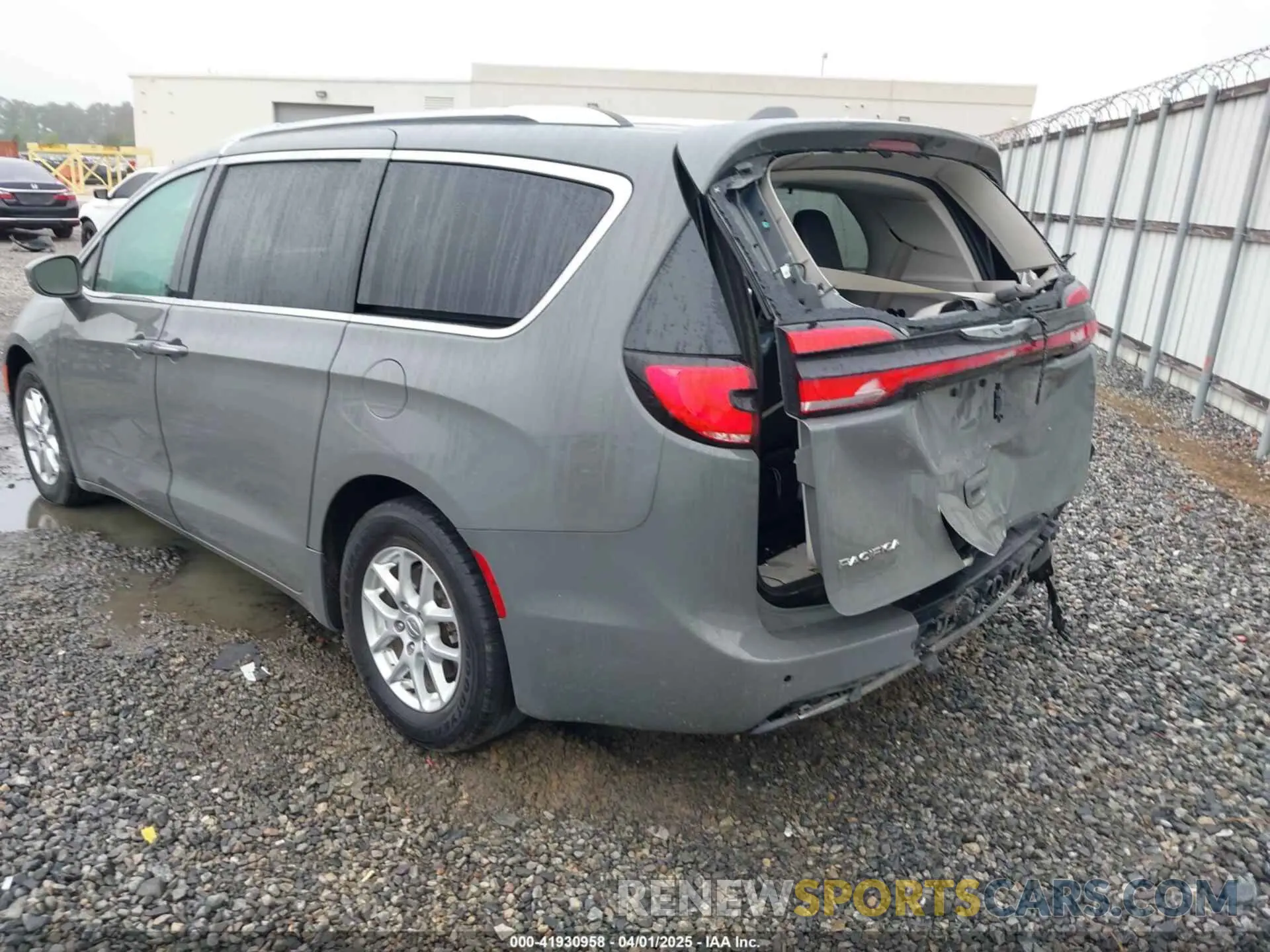 3 Photograph of a damaged car 2C4RC1BG6MR528734 CHRYSLER PACIFICA 2021