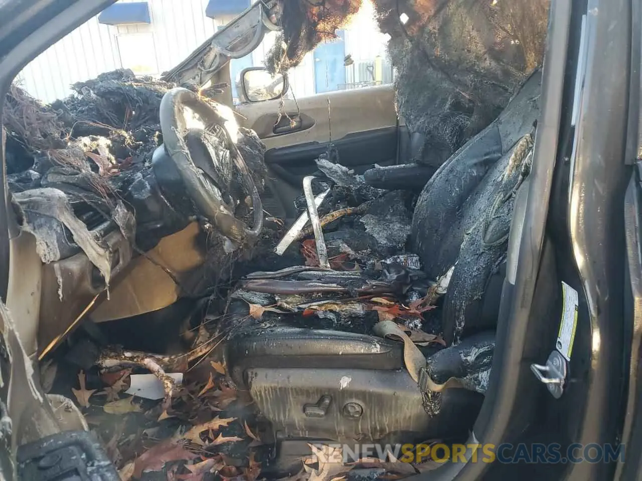 7 Photograph of a damaged car 2C4RC1BG6MR552838 CHRYSLER PACIFICA 2021