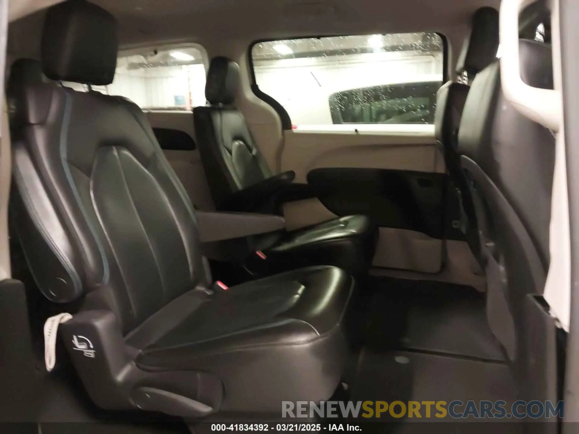 8 Фотография поврежденного автомобиля 2C4RC1BG7MR531772 CHRYSLER PACIFICA 2021