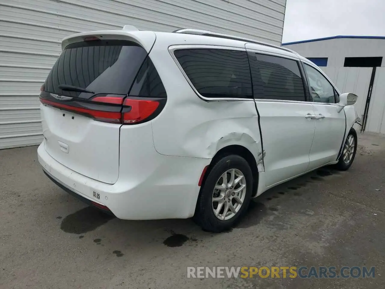 3 Photograph of a damaged car 2C4RC1BG7MR606731 CHRYSLER PACIFICA 2021