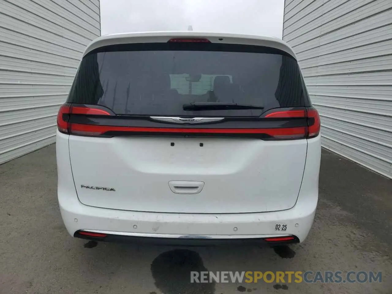 6 Photograph of a damaged car 2C4RC1BG7MR606731 CHRYSLER PACIFICA 2021