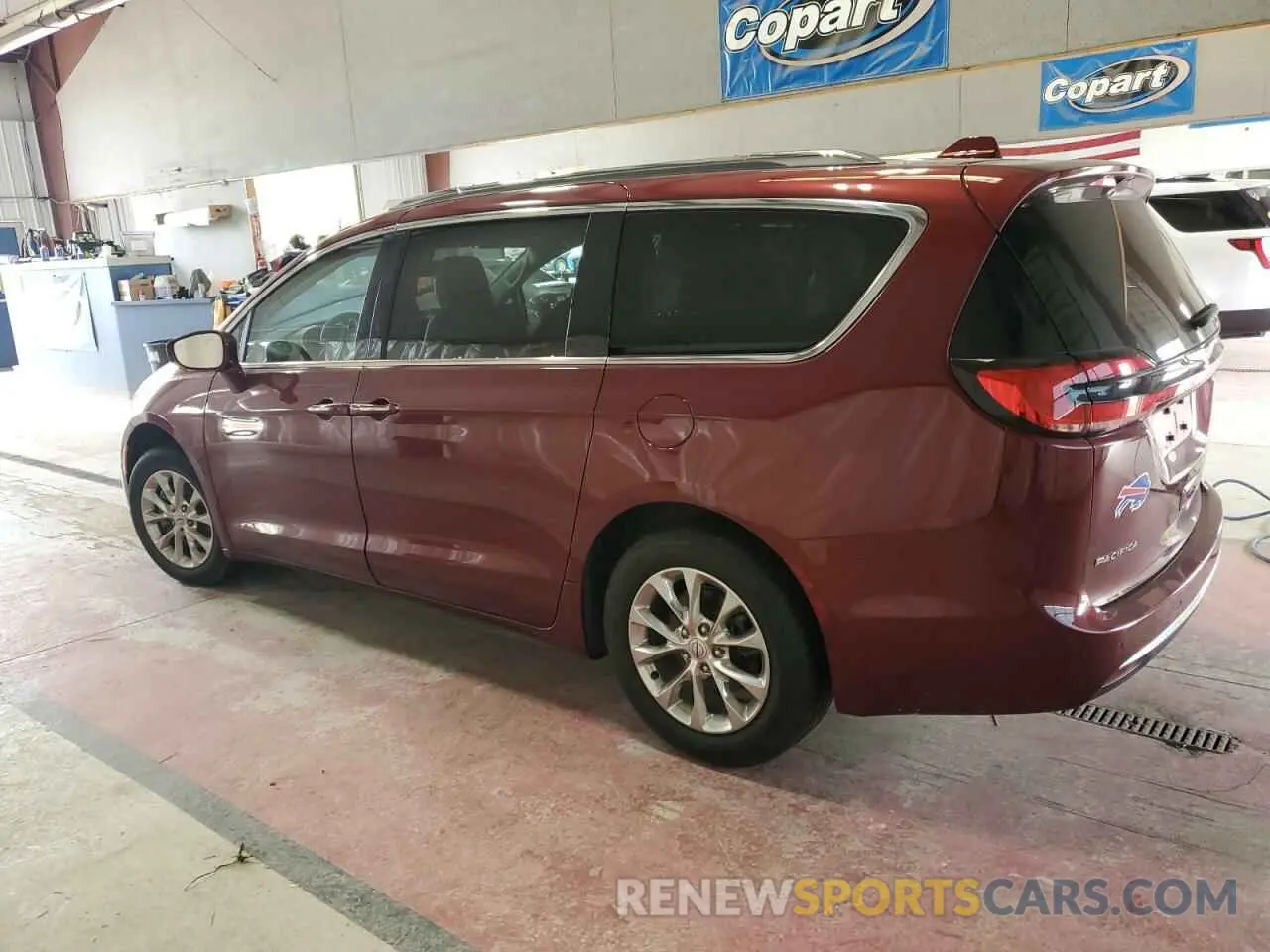2 Photograph of a damaged car 2C4RC1BG8MR513572 CHRYSLER PACIFICA 2021