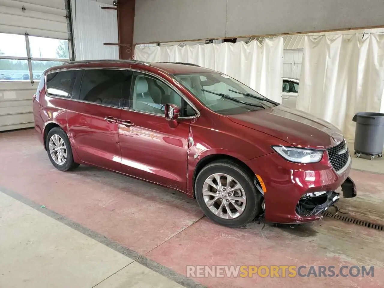 4 Photograph of a damaged car 2C4RC1BG8MR513572 CHRYSLER PACIFICA 2021