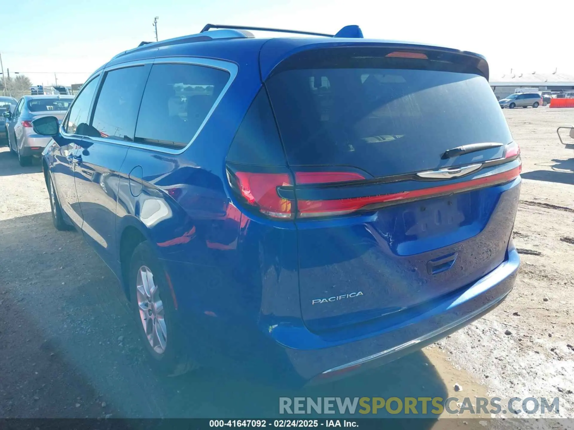 3 Фотография поврежденного автомобиля 2C4RC1BG8MR574789 CHRYSLER PACIFICA 2021