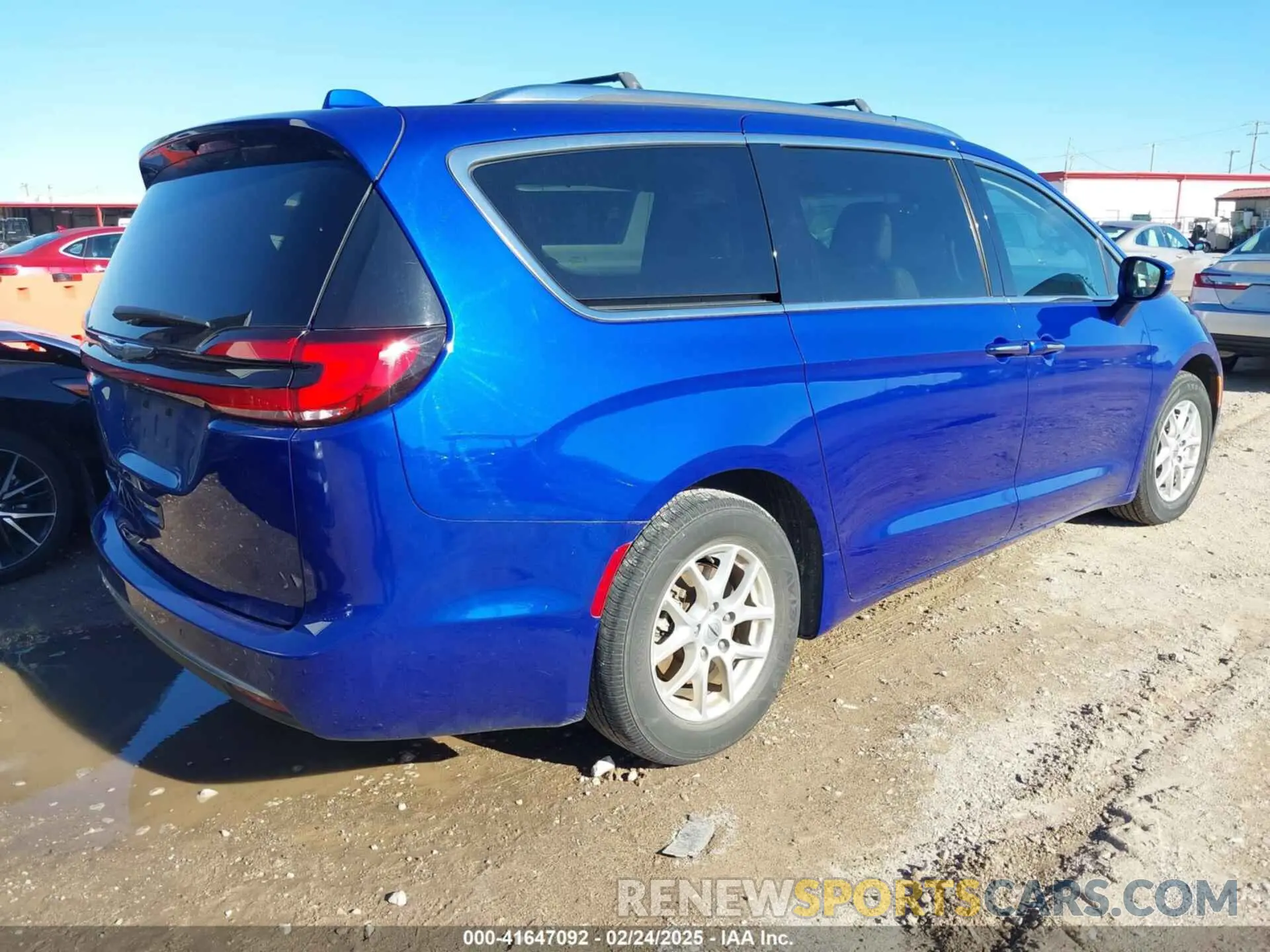 4 Фотография поврежденного автомобиля 2C4RC1BG8MR574789 CHRYSLER PACIFICA 2021