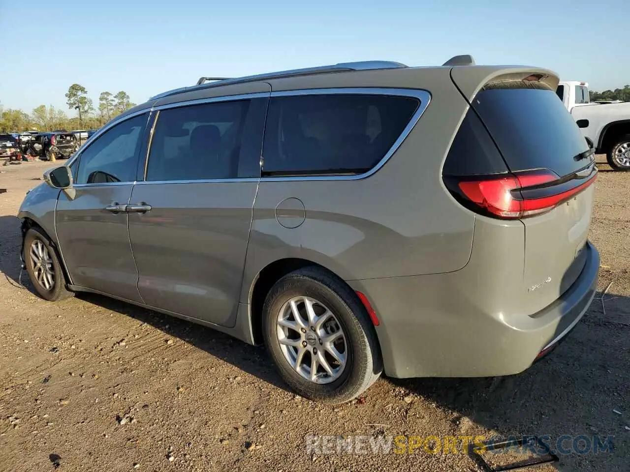 2 Photograph of a damaged car 2C4RC1BGXMR533340 CHRYSLER PACIFICA 2021