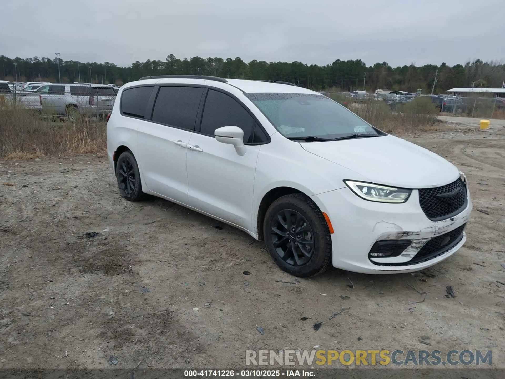 1 Photograph of a damaged car 2C4RC1FG3MR517118 CHRYSLER PACIFICA 2021