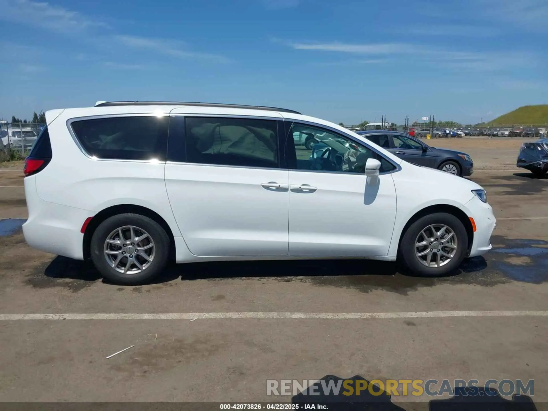 13 Фотография поврежденного автомобиля 2C4RC1FG3MR596158 CHRYSLER PACIFICA 2021