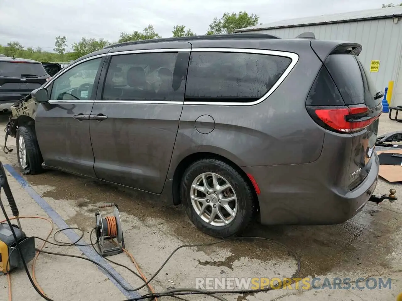 2 Photograph of a damaged car 2C4RC1FG4MR592748 CHRYSLER PACIFICA 2021