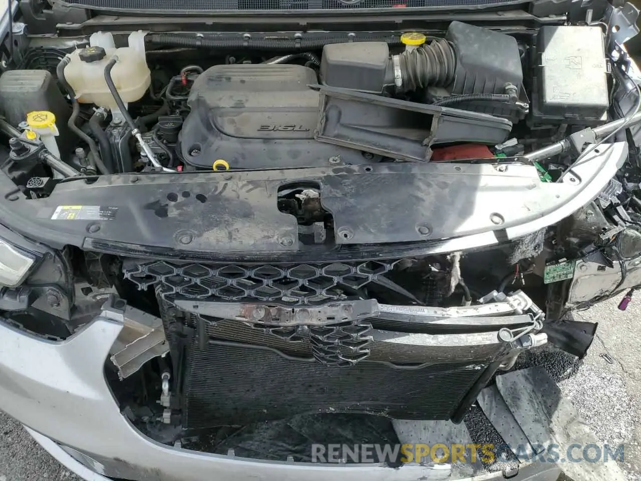 13 Photograph of a damaged car 2C4RC1FG4MR593043 CHRYSLER PACIFICA 2021