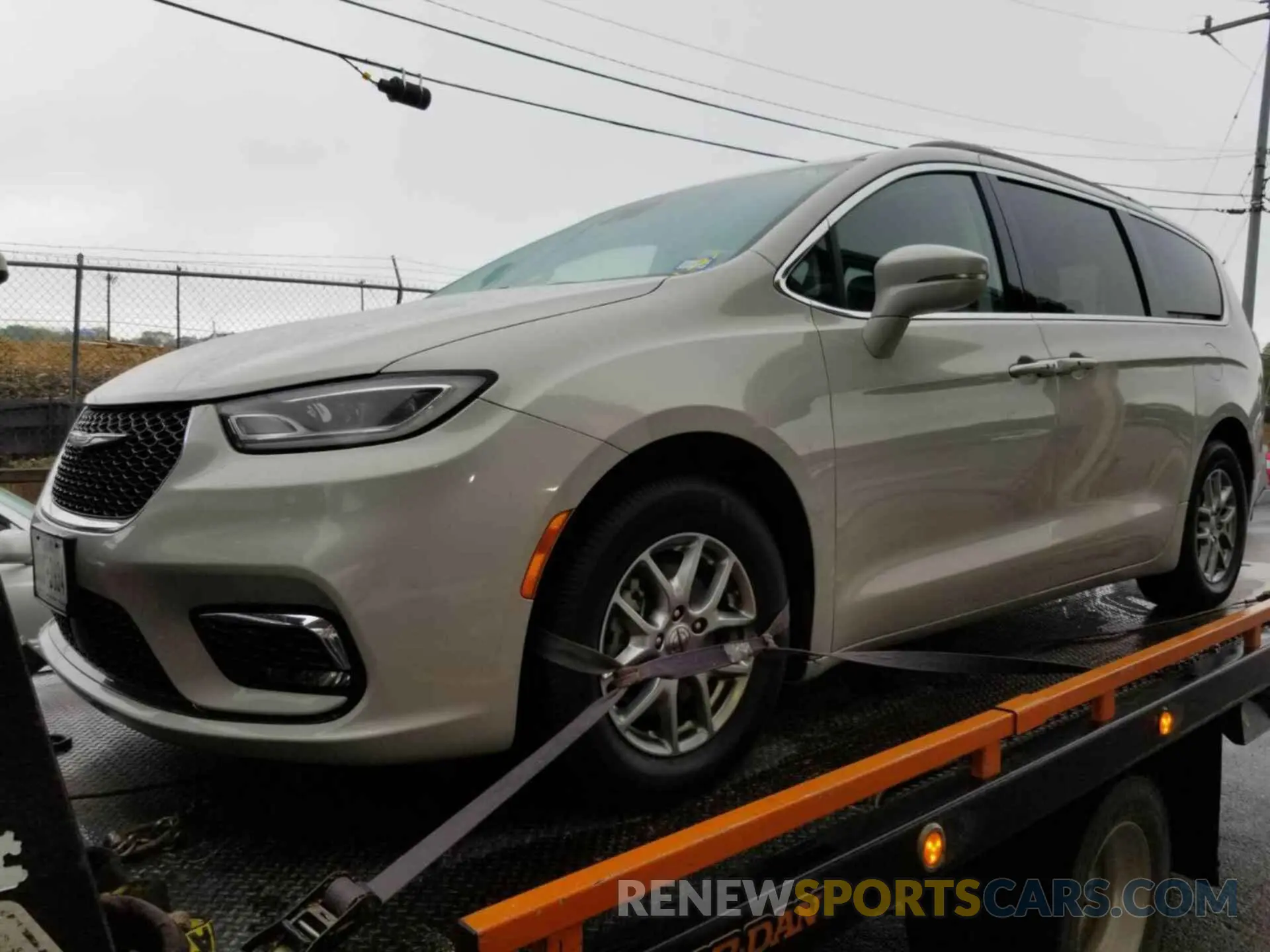 7 Фотография поврежденного автомобиля 2C4RC1FG5MR503463 CHRYSLER PACIFICA 2021