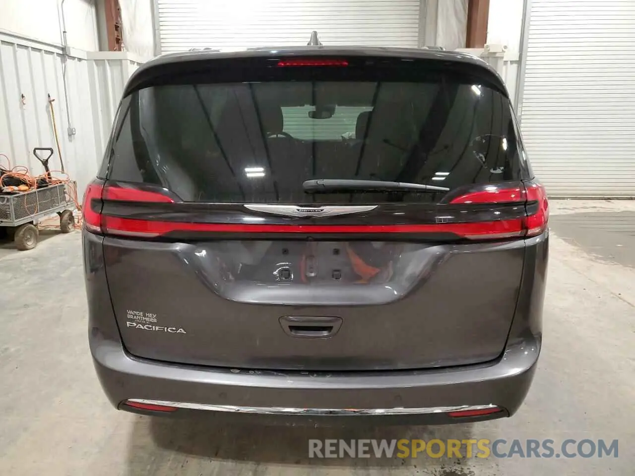 6 Фотография поврежденного автомобиля 2C4RC1FG6MR561713 CHRYSLER PACIFICA 2021