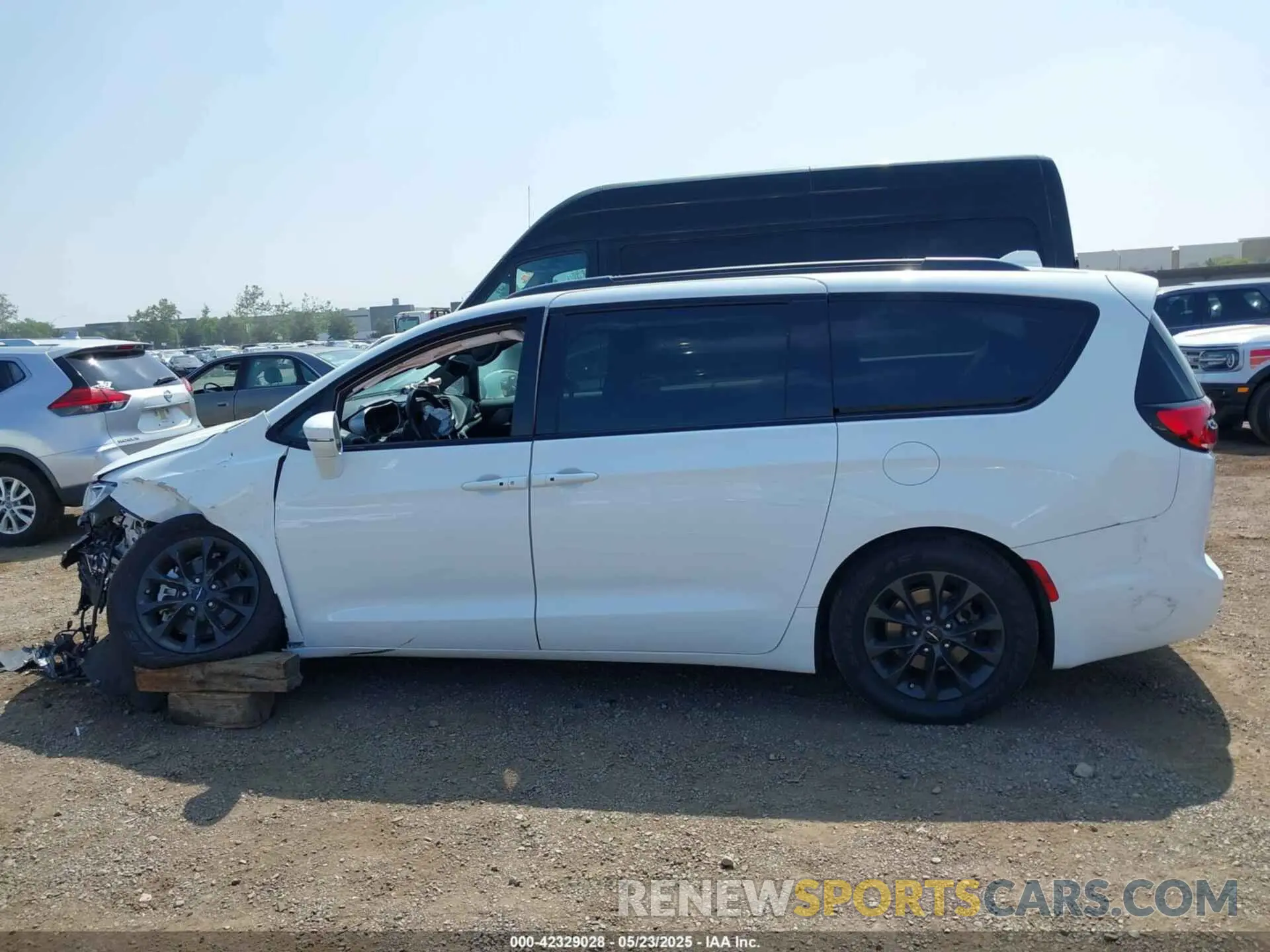 14 Фотография поврежденного автомобиля 2C4RC1FG7MR605587 CHRYSLER PACIFICA 2021