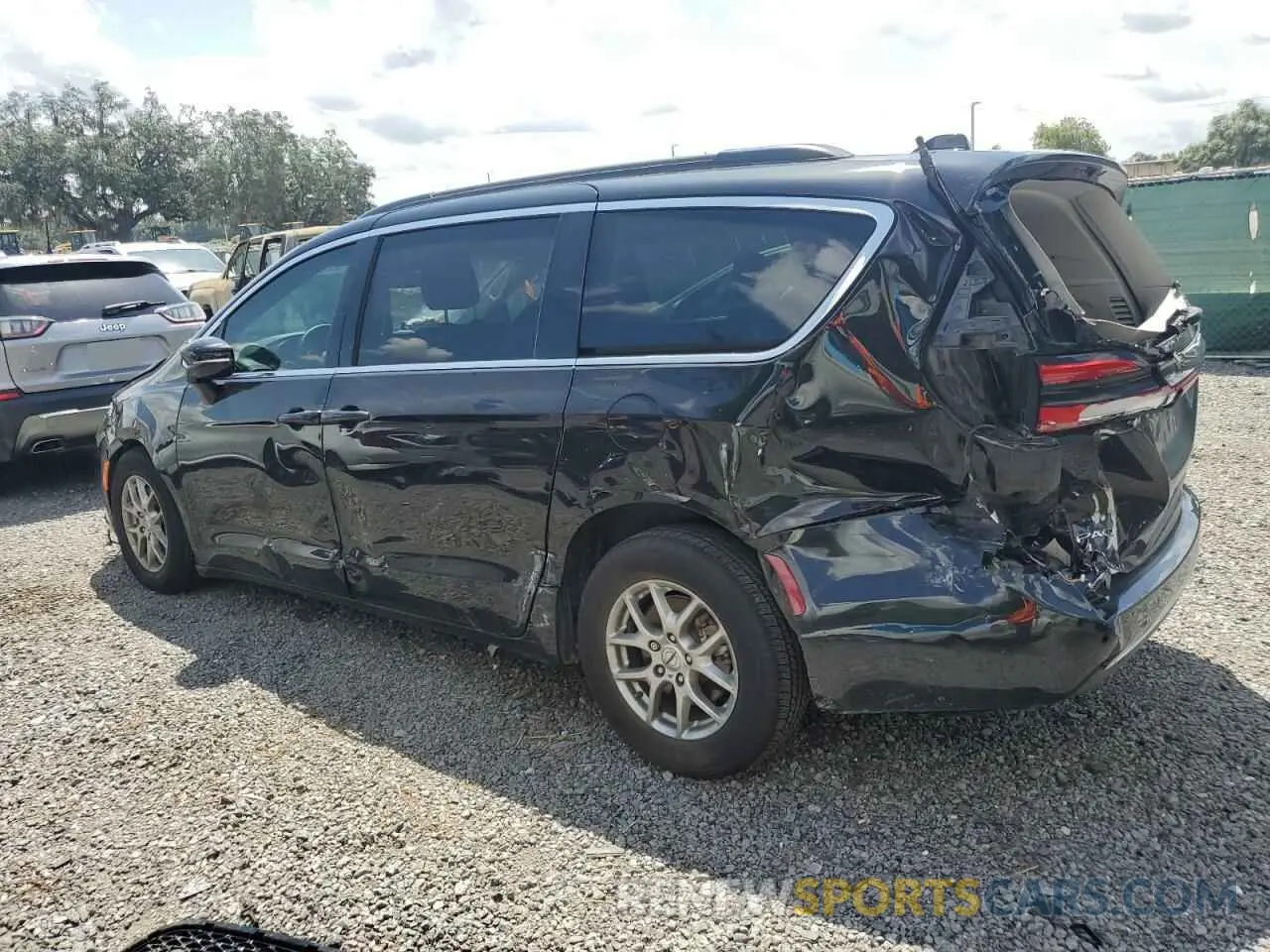 2 Фотография поврежденного автомобиля 2C4RC1FG8MR535372 CHRYSLER PACIFICA 2021