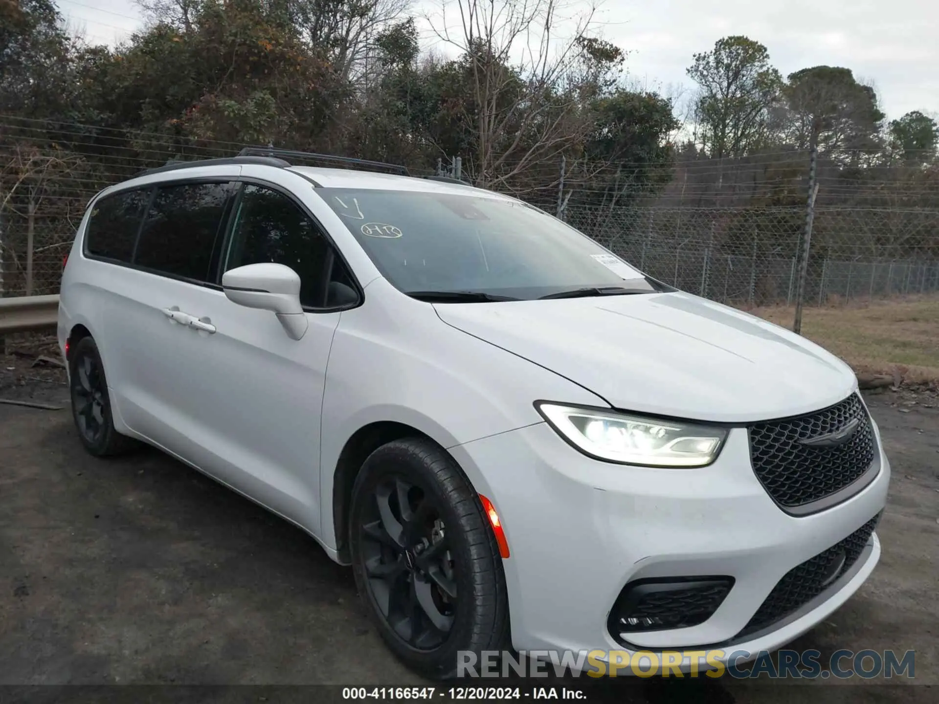 1 Photograph of a damaged car 2C4RC1FG9MR559437 CHRYSLER PACIFICA 2021
