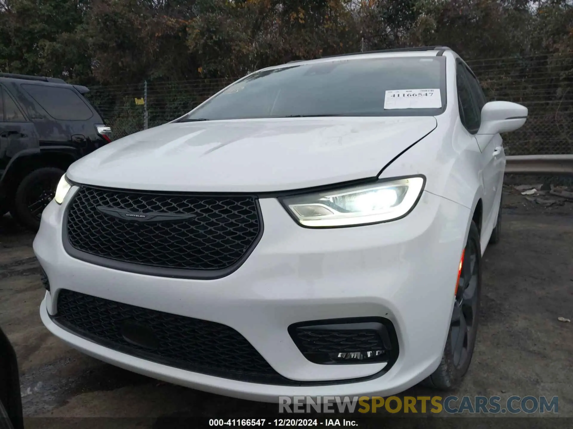 12 Photograph of a damaged car 2C4RC1FG9MR559437 CHRYSLER PACIFICA 2021