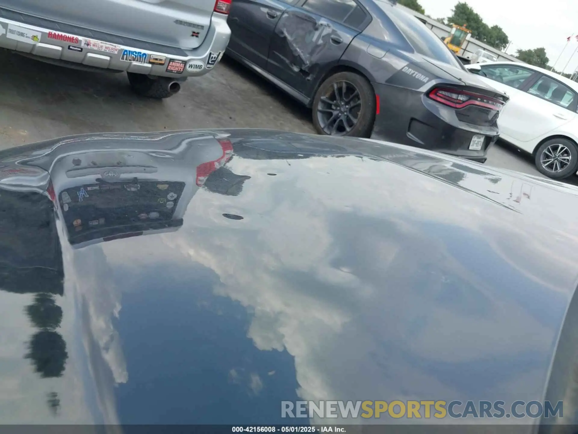 6 Photograph of a damaged car 2C4RC1FGXMR567840 CHRYSLER PACIFICA 2021
