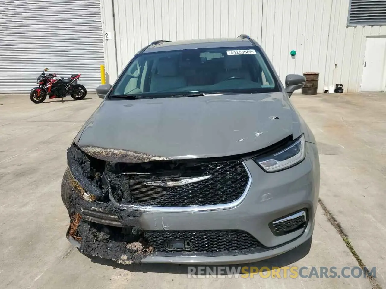 5 Photograph of a damaged car 2C4RC1L73MR603162 CHRYSLER PACIFICA 2021