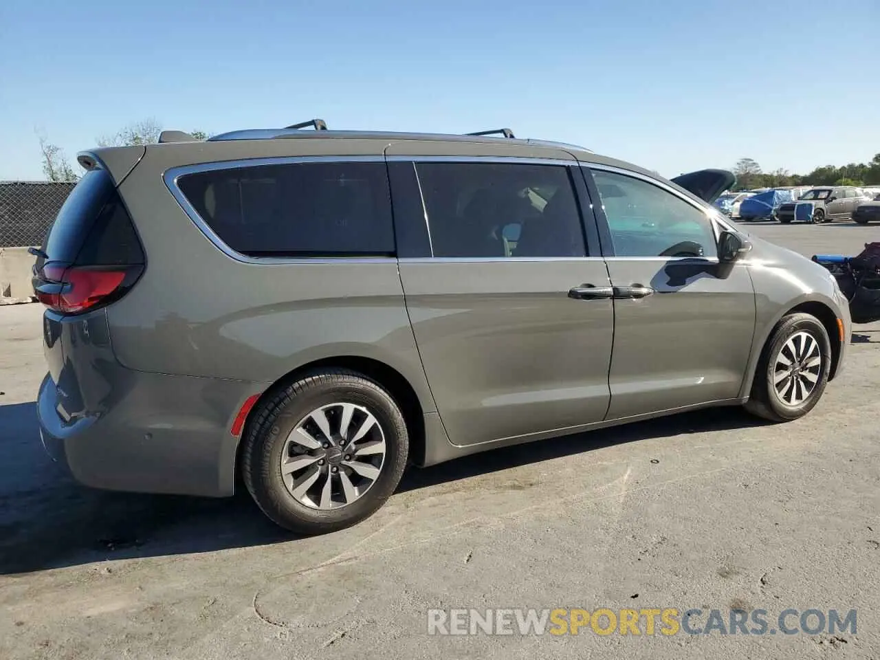 3 Photograph of a damaged car 2C4RC1L75MR599633 CHRYSLER PACIFICA 2021