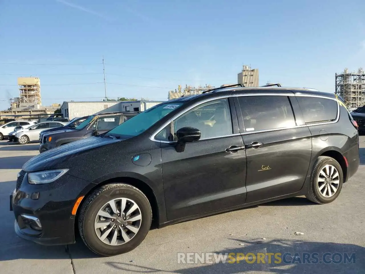1 Photograph of a damaged car 2C4RC1L76MR578340 CHRYSLER PACIFICA 2021