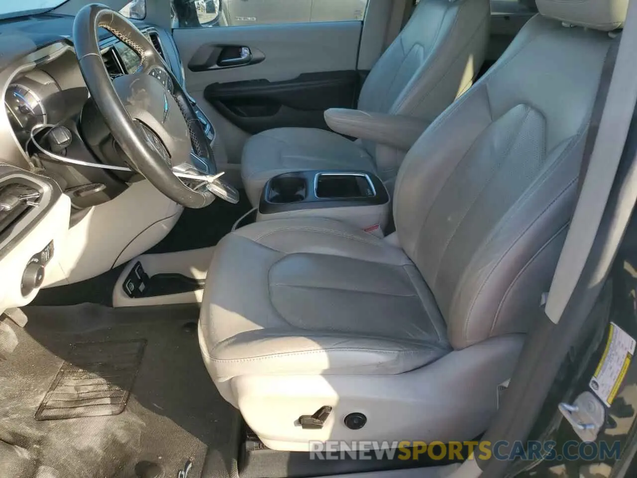 7 Photograph of a damaged car 2C4RC1L76MR578340 CHRYSLER PACIFICA 2021
