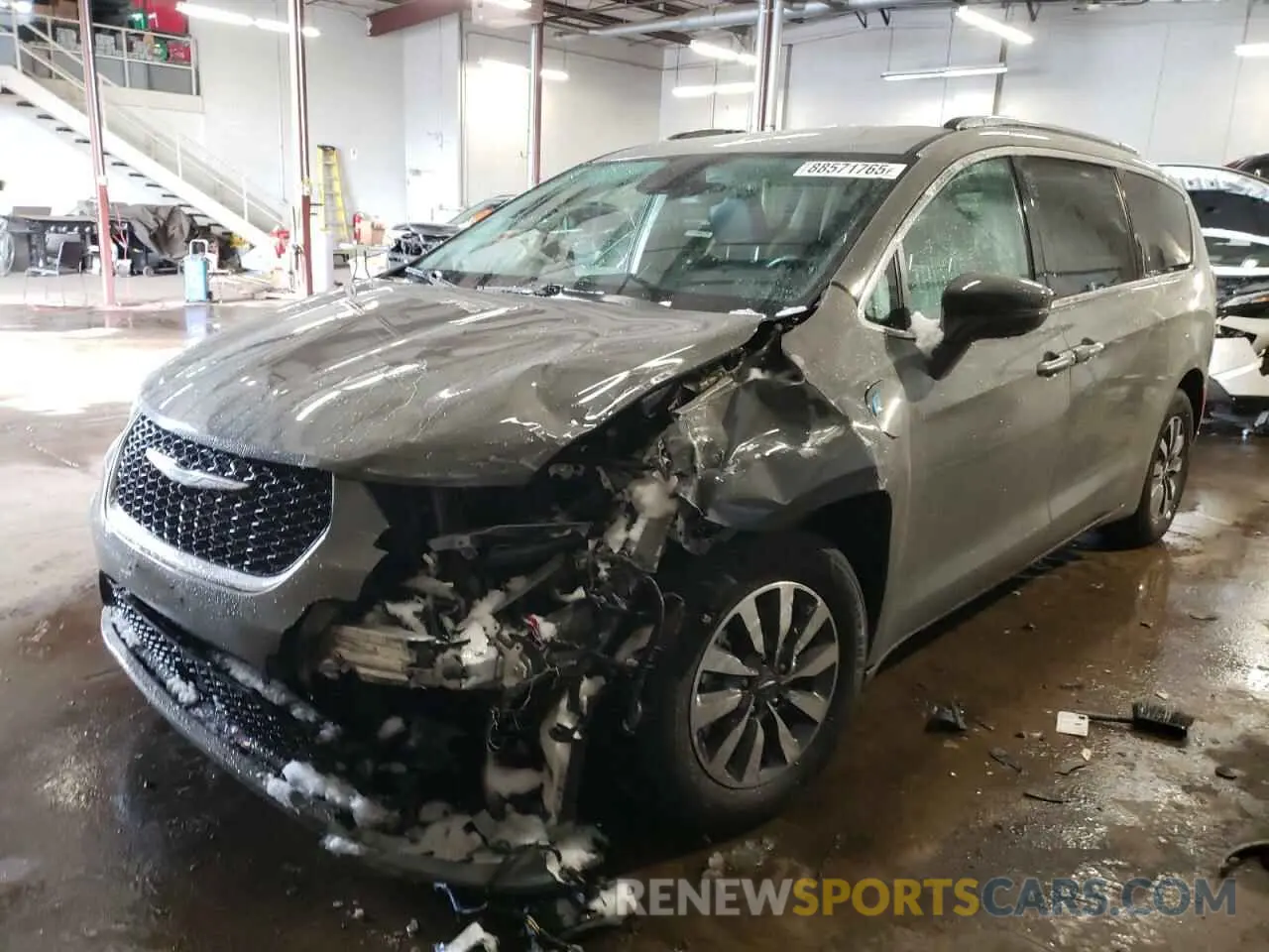 1 Photograph of a damaged car 2C4RC1L78MR580770 CHRYSLER PACIFICA 2021