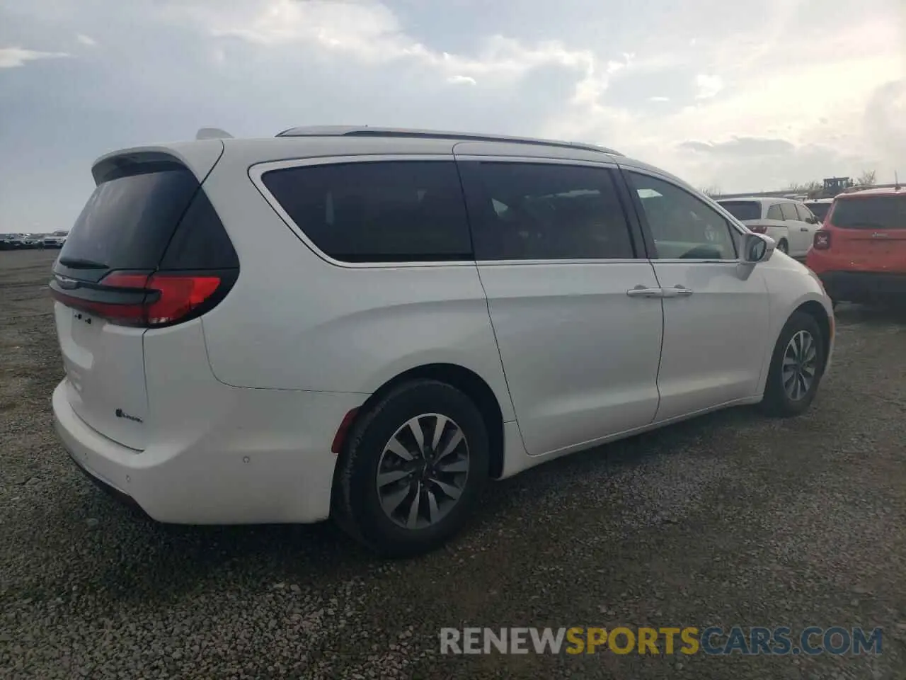 3 Photograph of a damaged car 2C4RC1L79MR596461 CHRYSLER PACIFICA 2021