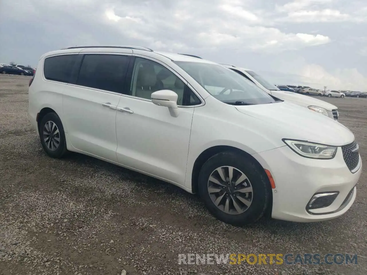 4 Photograph of a damaged car 2C4RC1L79MR596461 CHRYSLER PACIFICA 2021