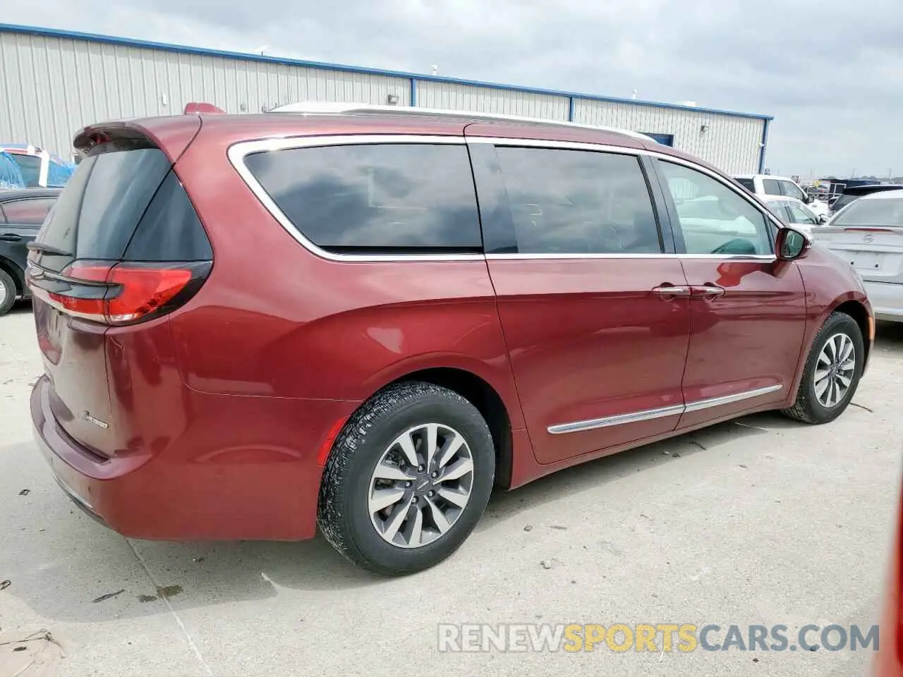 3 Photograph of a damaged car 2C4RC1S72MR535860 CHRYSLER PACIFICA 2021