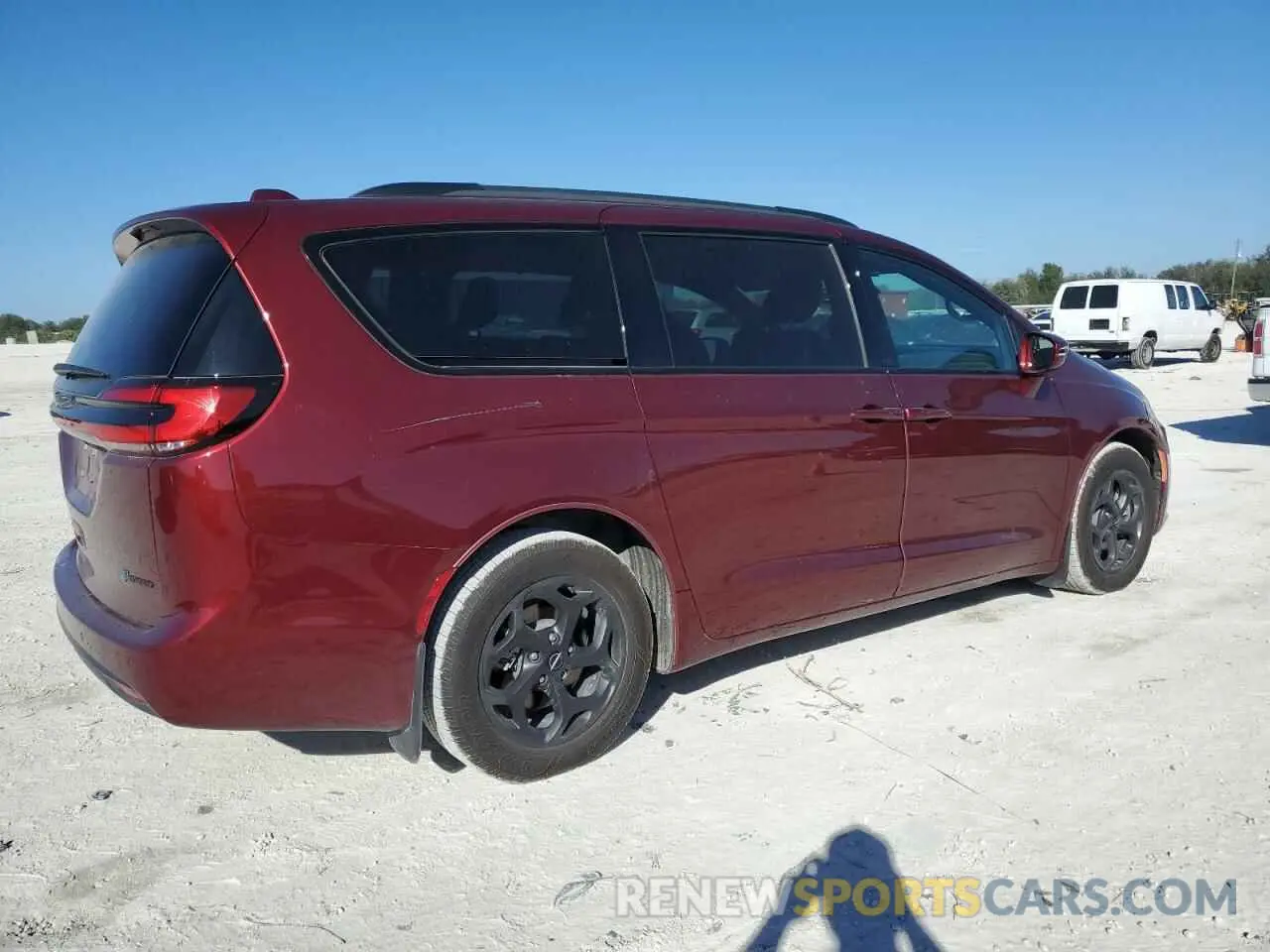 3 Photograph of a damaged car 2C4RC1S74MR540381 CHRYSLER PACIFICA 2021