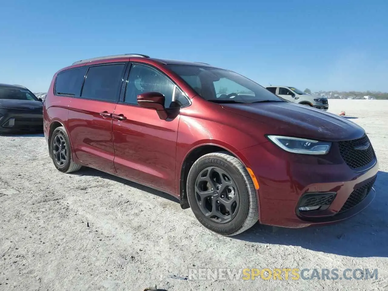 4 Photograph of a damaged car 2C4RC1S74MR540381 CHRYSLER PACIFICA 2021