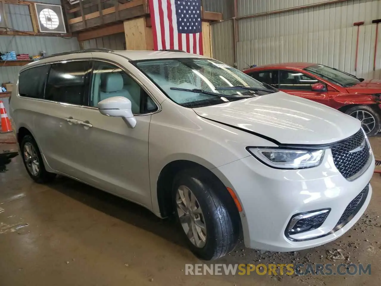 4 Photograph of a damaged car 2C4RC3BG5MR563860 CHRYSLER PACIFICA 2021