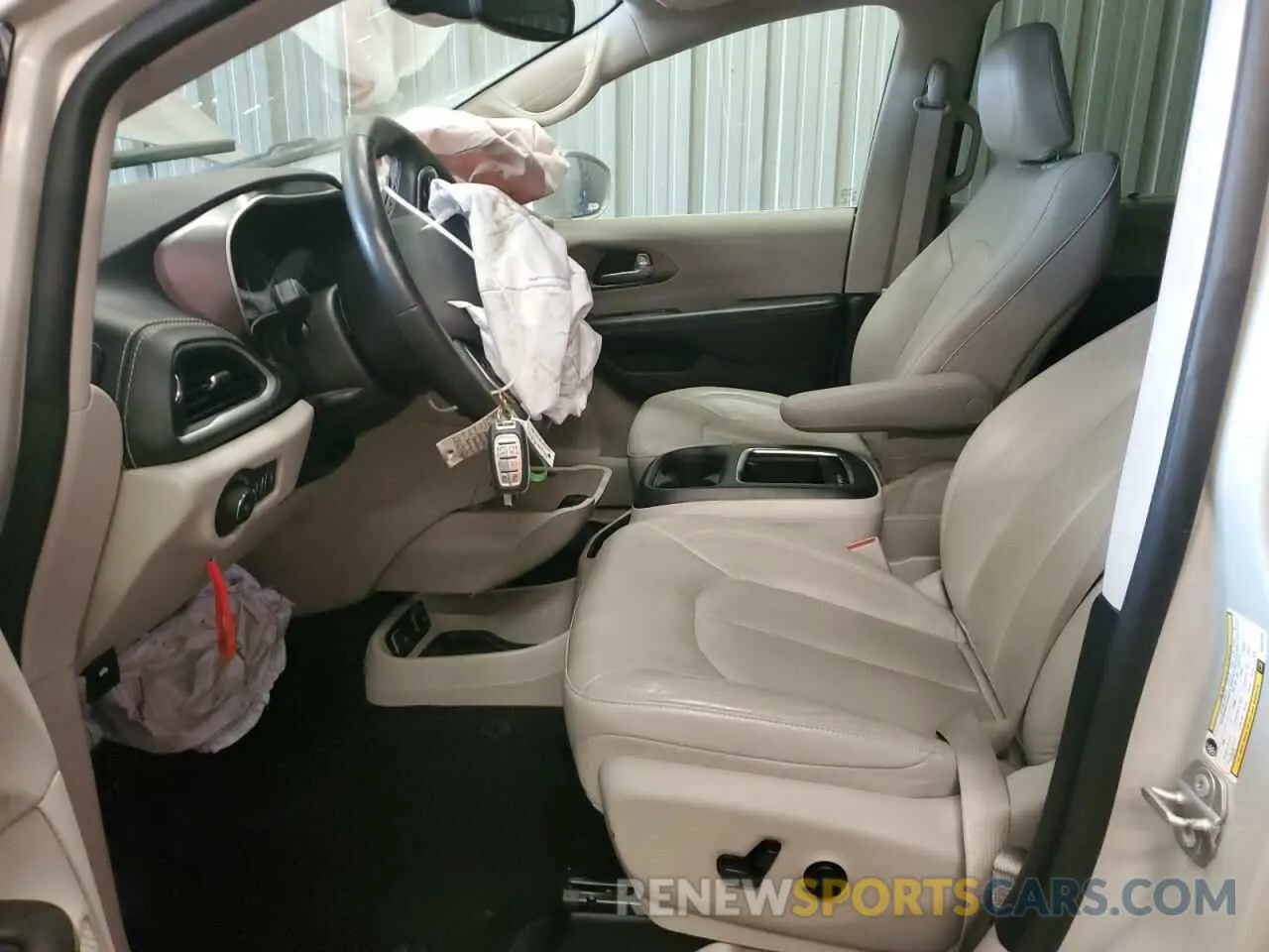 7 Photograph of a damaged car 2C4RC3BG5MR563860 CHRYSLER PACIFICA 2021