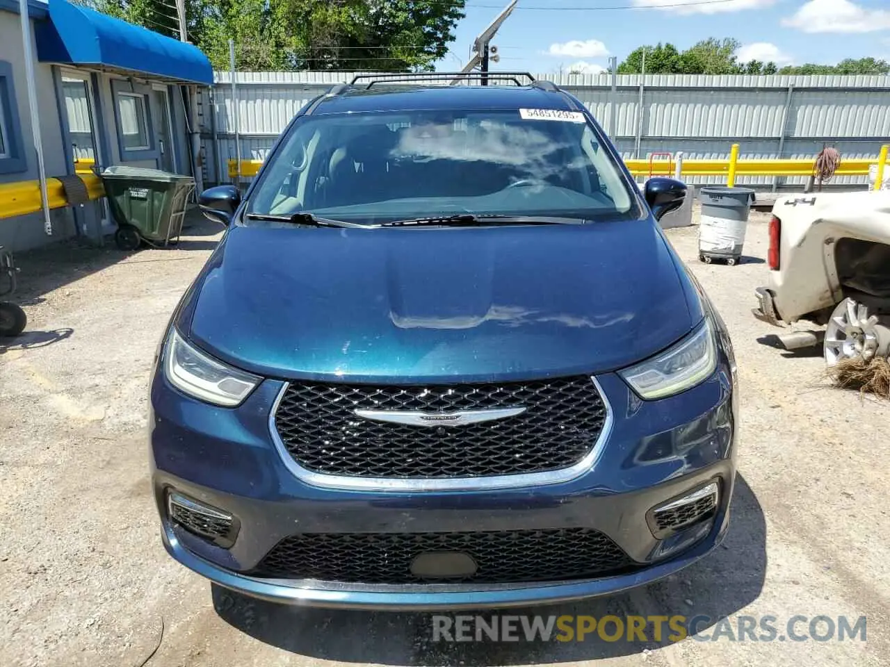 5 Photograph of a damaged car 2C4RC3FG1MR573151 CHRYSLER PACIFICA 2021