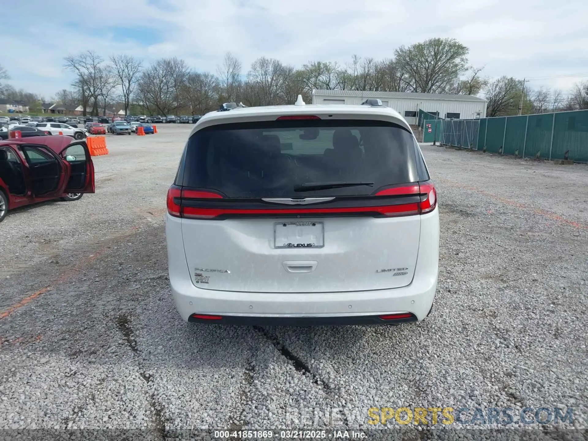 16 Photograph of a damaged car 2C4RC3GG2MR536964 CHRYSLER PACIFICA 2021