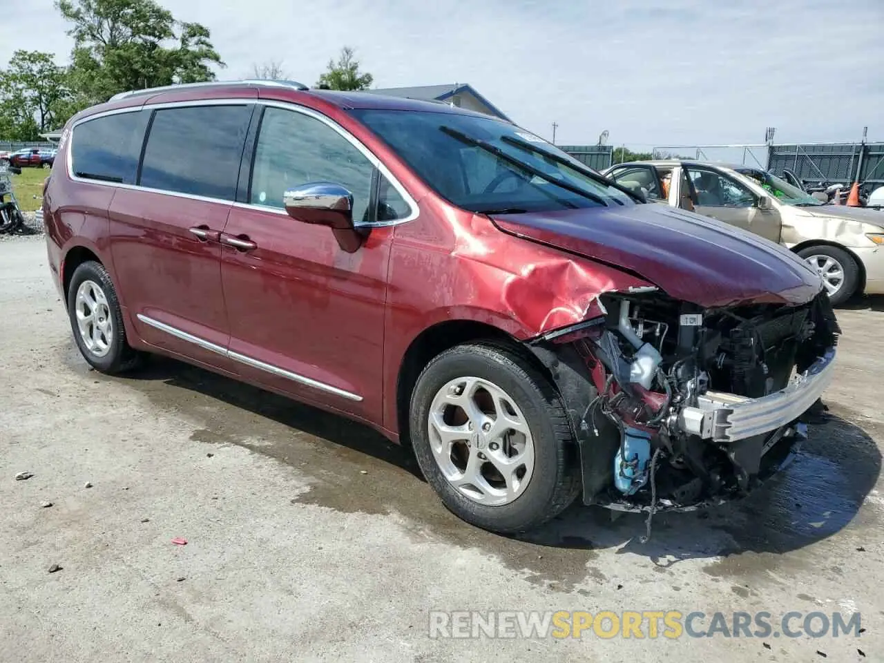 4 Photograph of a damaged car 2C4RC3GG2MR590636 CHRYSLER PACIFICA 2021