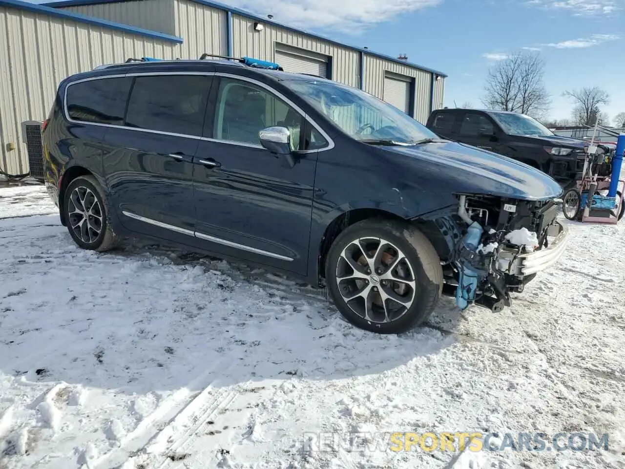 4 Photograph of a damaged car 2C4RC3GG3MR557693 CHRYSLER PACIFICA 2021
