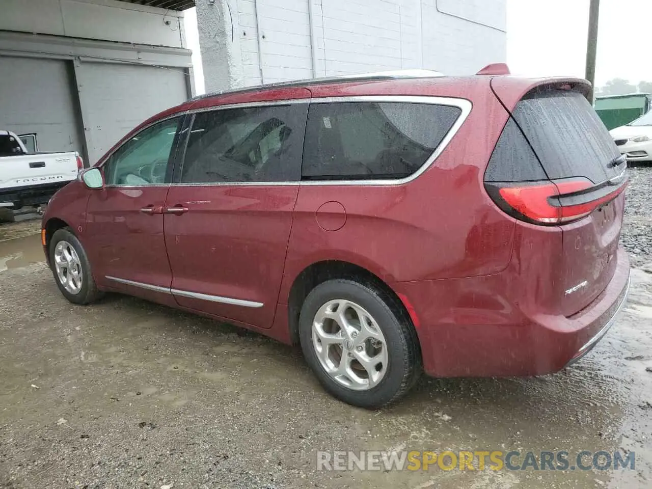 2 Photograph of a damaged car 2C4RC3GG5MR553967 CHRYSLER PACIFICA 2021