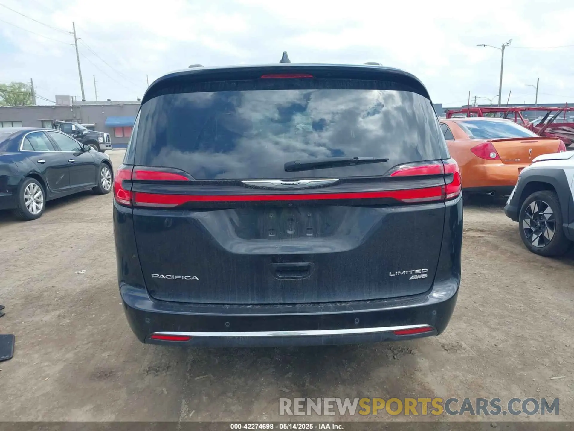 16 Photograph of a damaged car 2C4RC3GG8MR600117 CHRYSLER PACIFICA 2021