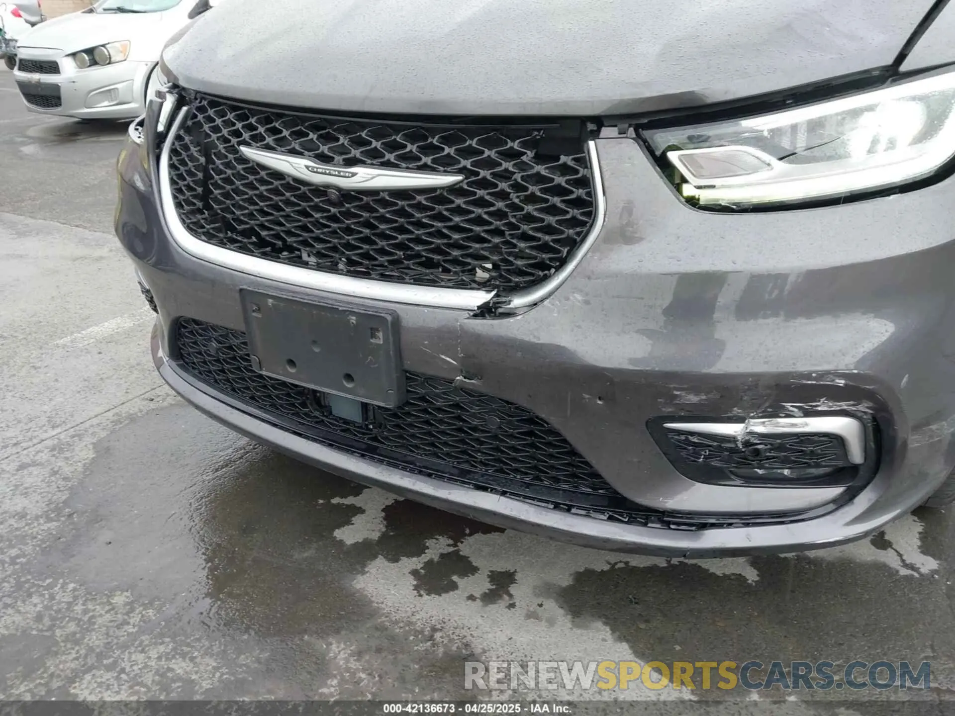 6 Photograph of a damaged car 2C4RC3PG5MR573202 CHRYSLER PACIFICA 2021