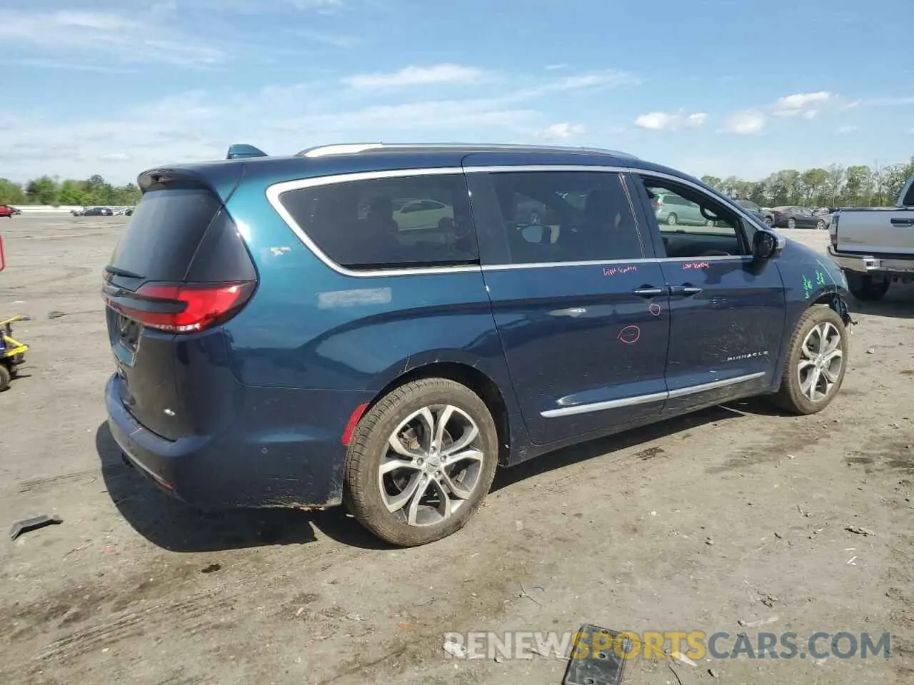 3 Photograph of a damaged car 2C4RC3PG8MR564476 CHRYSLER PACIFICA 2021