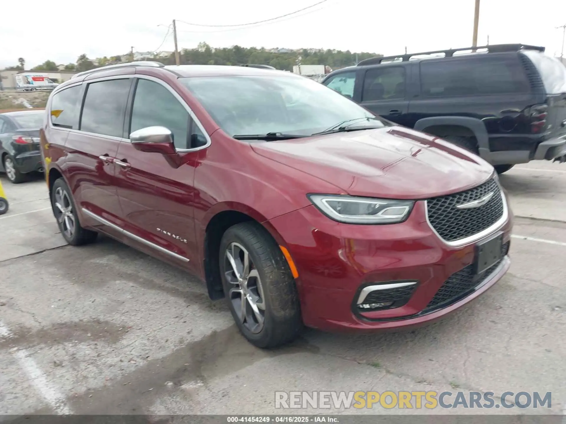 1 Photograph of a damaged car 2C4RC3PGXMR604069 CHRYSLER PACIFICA 2021