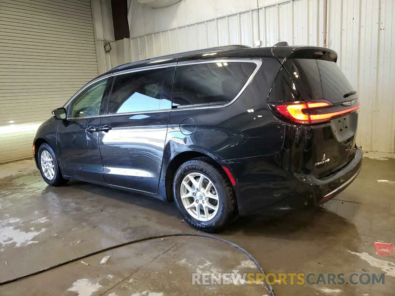 2 Photograph of a damaged car 2C4RC1BG0NR145972 CHRYSLER PACIFICA 2022