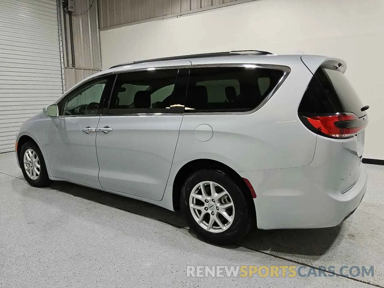 2 Фотография поврежденного автомобиля 2C4RC1BG0NR167373 CHRYSLER PACIFICA 2022